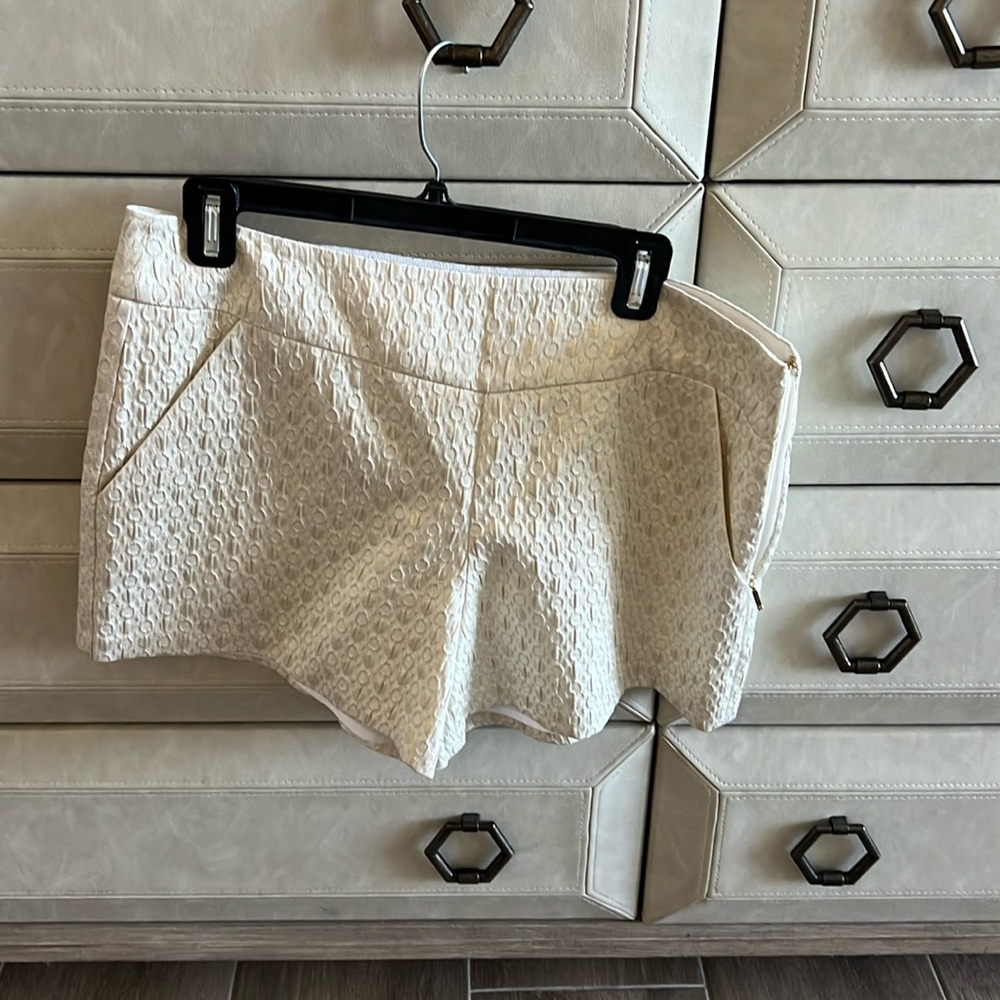 Lilly Pulitzer Cream Textured Women Shorts